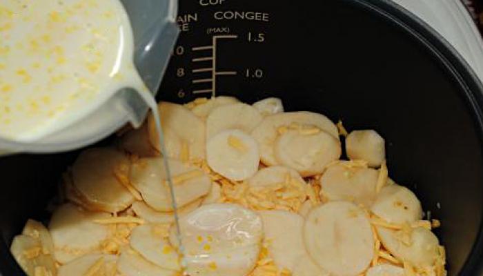 Картошка с сыром в мультиварке Картофель запеченный с сыром в мультиварке рецепты